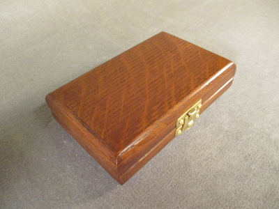 Quarter Sawn Stained White Oak | Traveler Humidors/Collectors Cases